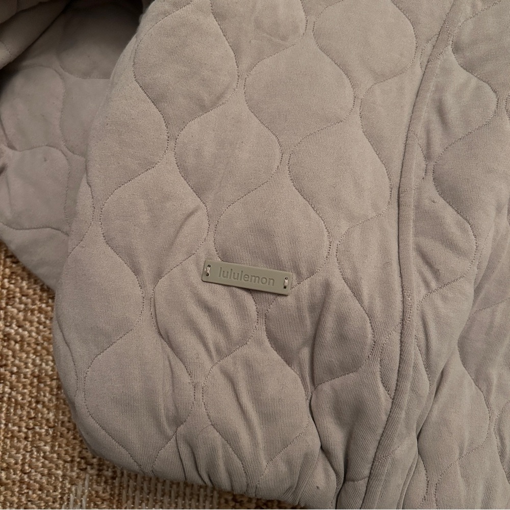 lululemon athletica Gray Quilted Puffer Jacket - Picture 6 of 6